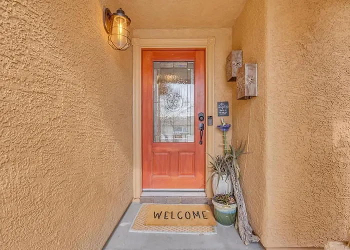 Spacious With Pool & Bike Access Tucson